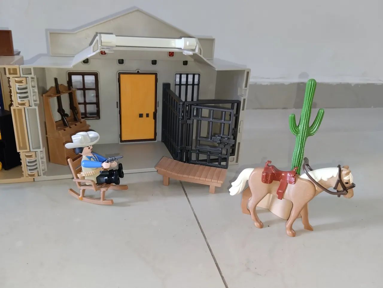 Playmobil conjunto Banco e Sheriff - Foto 4