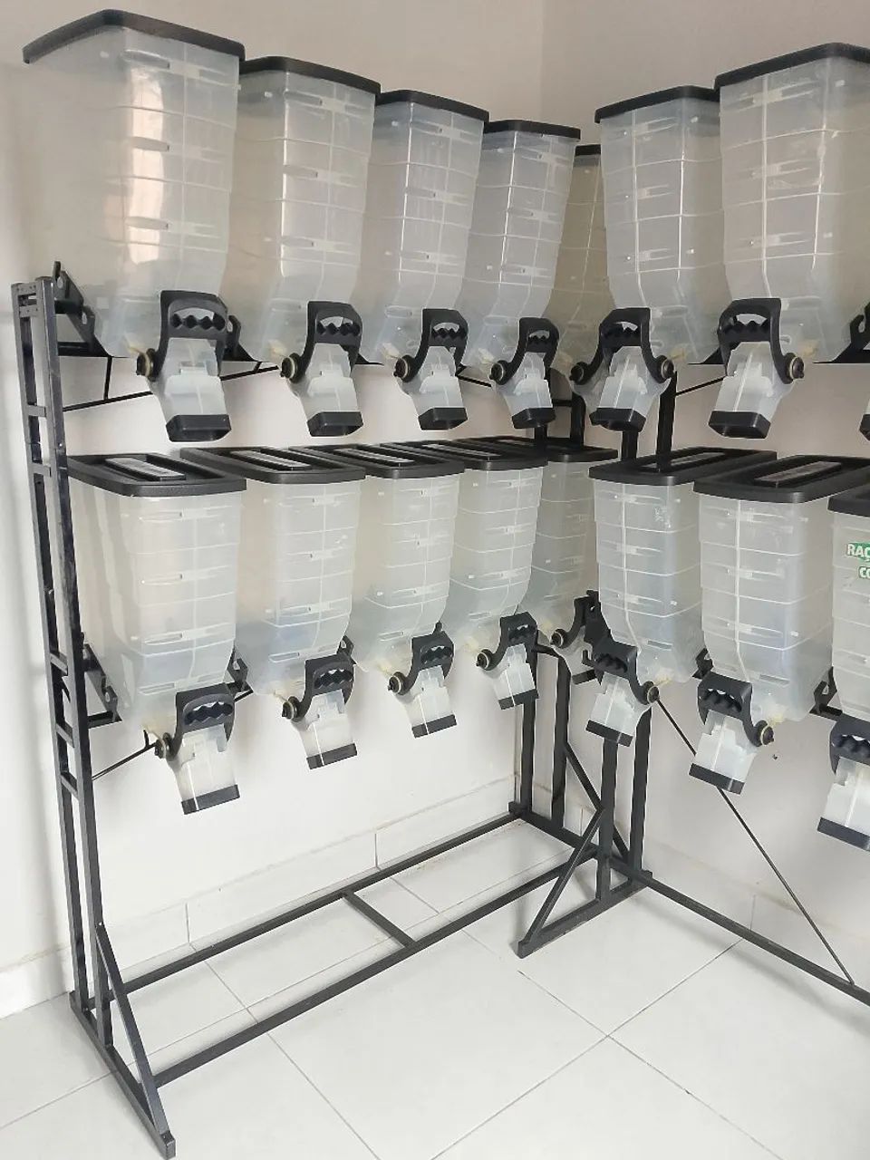 Dispenser de ração 