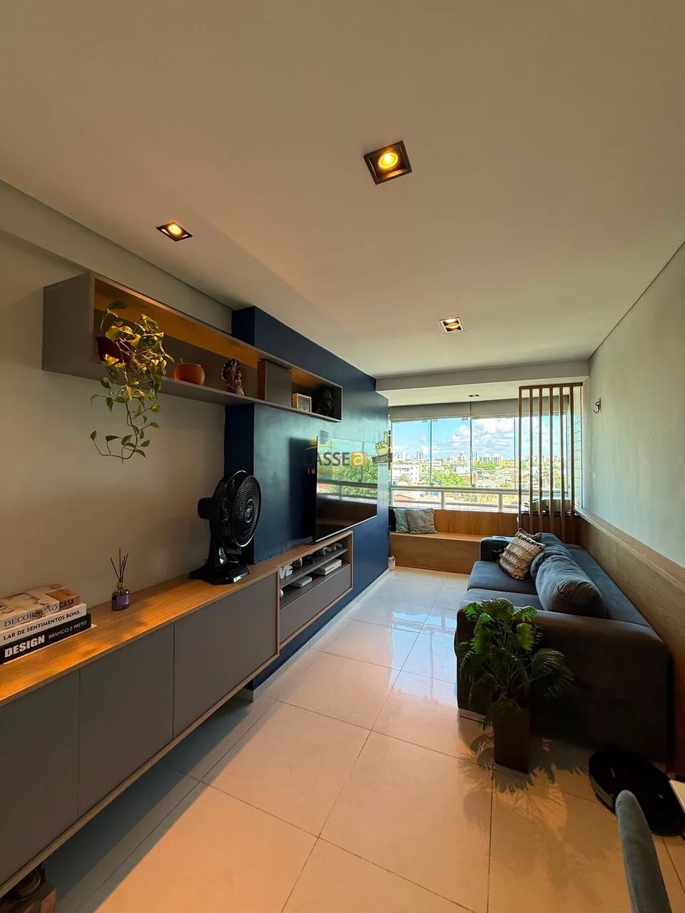 Apartamento Reformado 2 Quartos com Varanda em Piedade - Foto 3