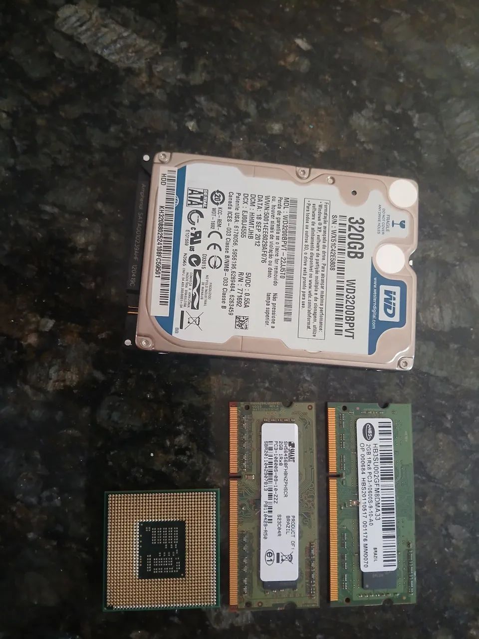 Hd, 2 Memoria ram e 1 processador