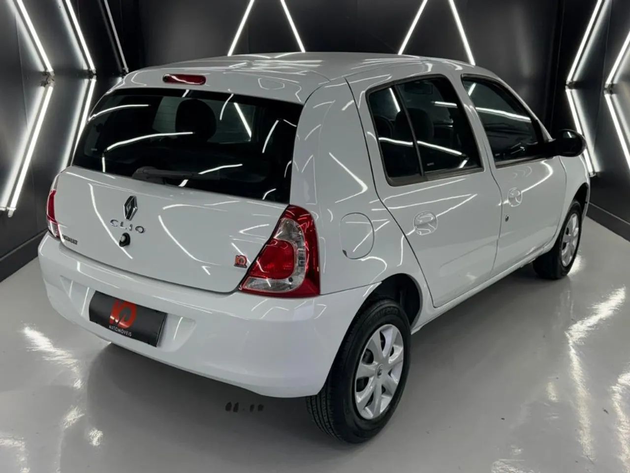 Renault Clio Expression Hi-flex 1.0 16V 5P 2016 - Foto 2