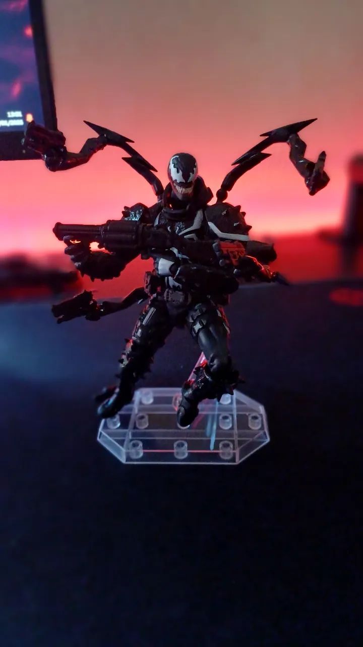Action Figure AGENTE VENOM REVOLTECH BOOTLEG - Foto 3