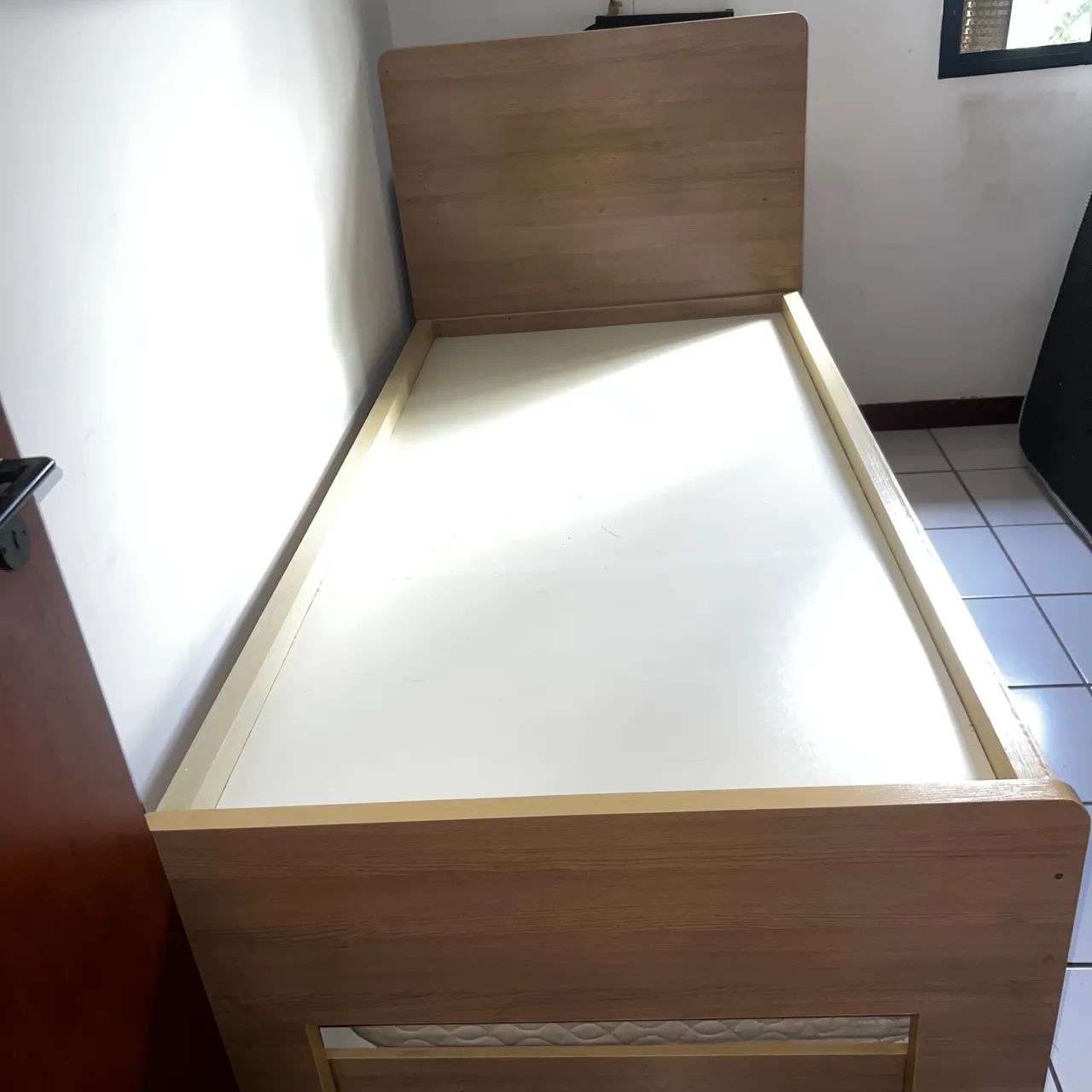 Bicama solteiro com estrutura de madeira e com acabamento em MDF  - Foto 4
