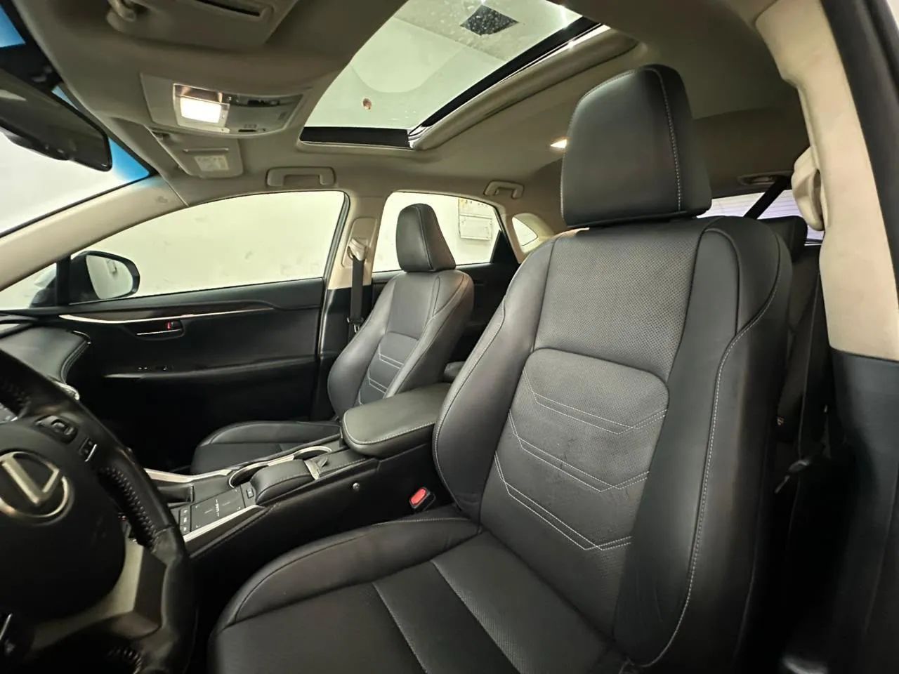 Lexus NX-300 Luxury 2.0 16V 238cv Aut., foto 20 de 20