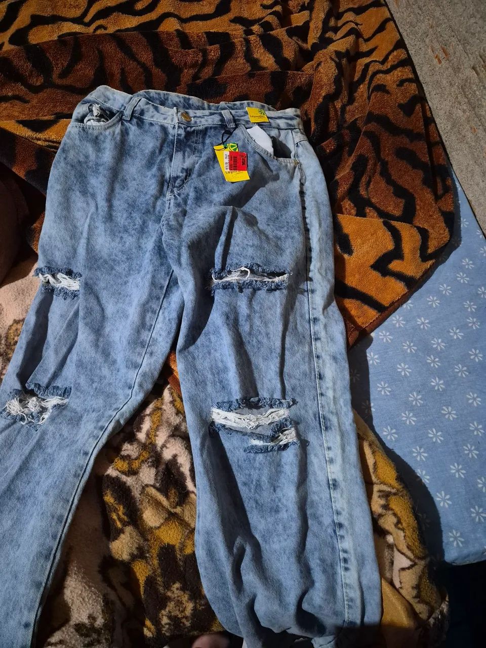 calça jeans feminina lavagem clara 44 - Foto 3