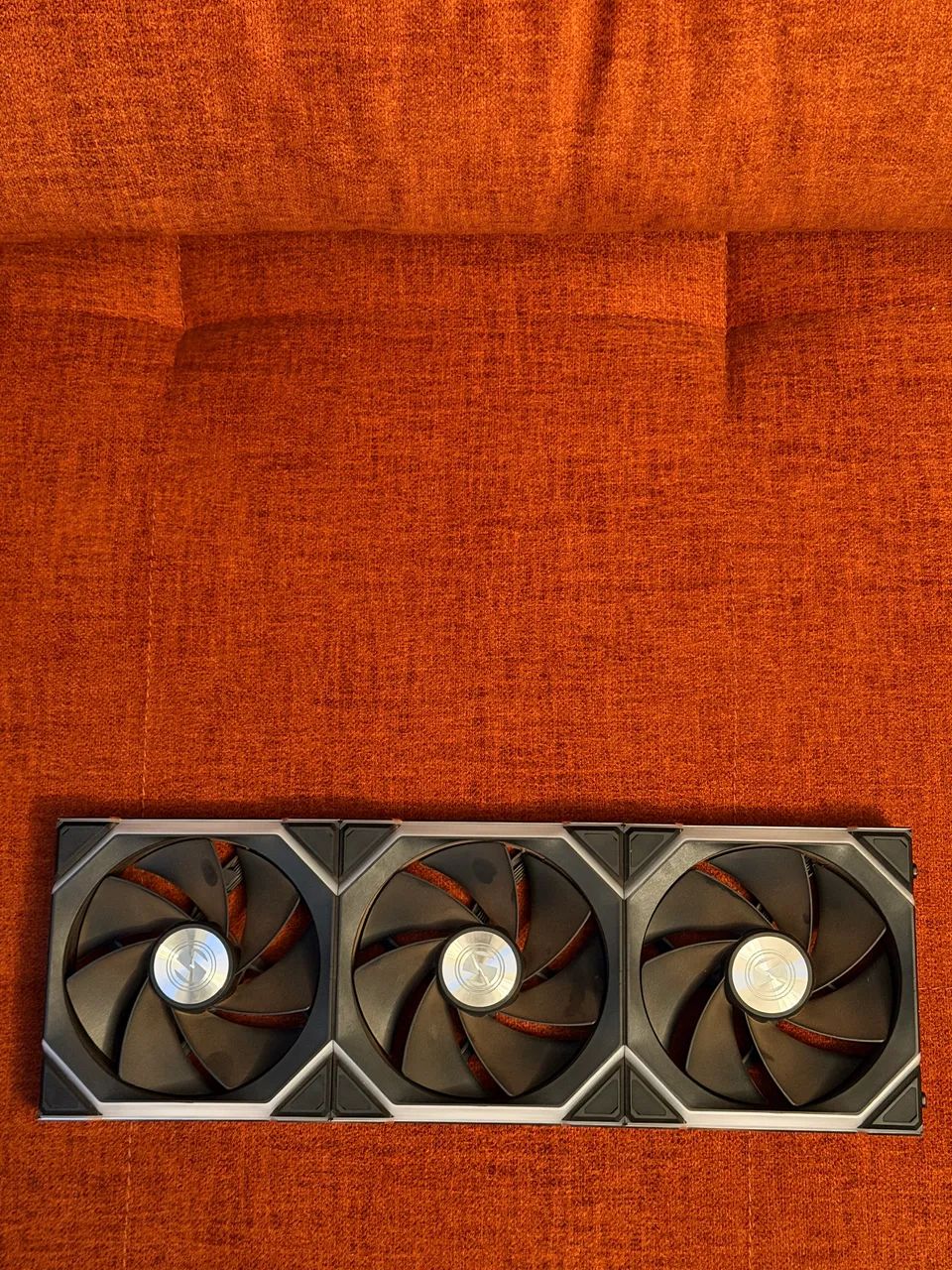 Kit 7 fan Lian LI (4normal lcd e 3reverso) com controladora - Foto 4