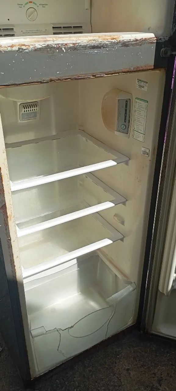 Vendo geladeira 