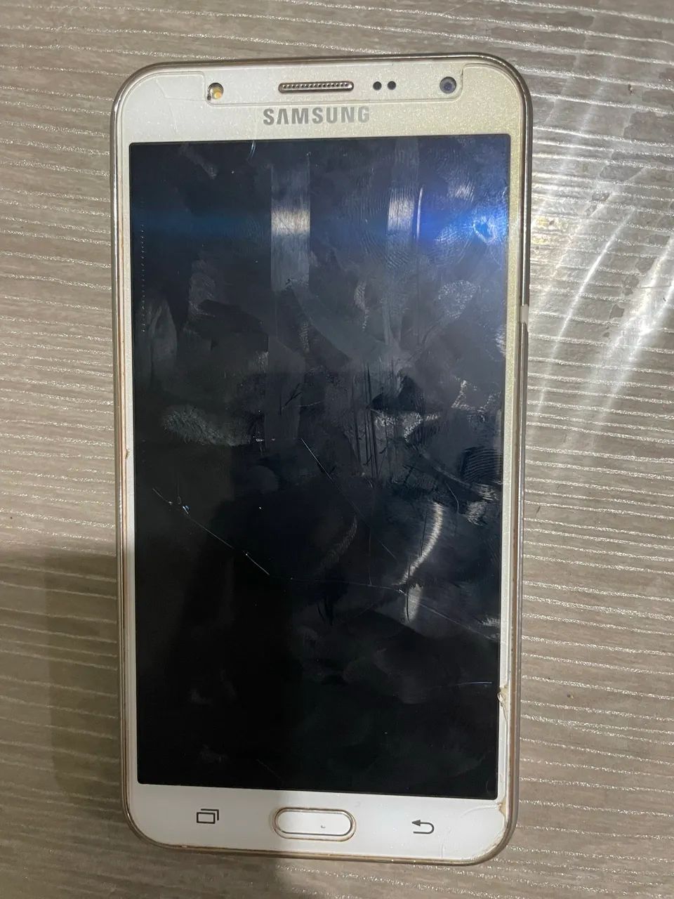 Galaxy j7 duos