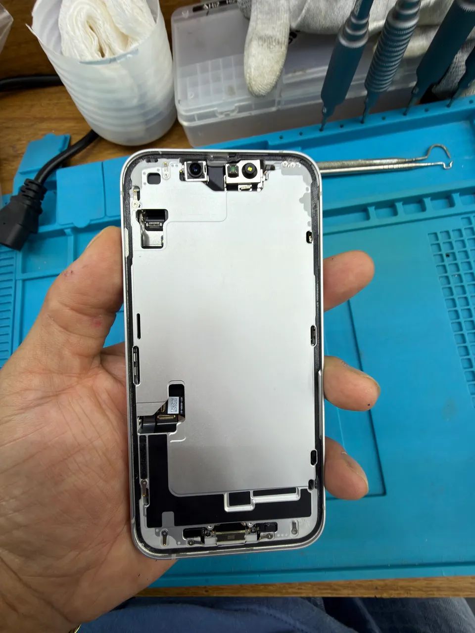 Carcaça iPhone 16e original COMPLETA! - Foto 4