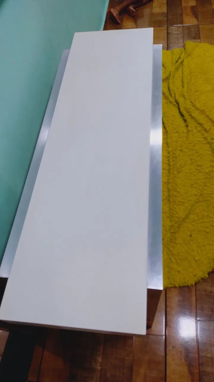 Aparador com base e pés de inox. - Foto 2