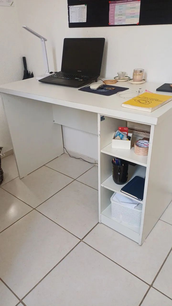 Escrivaninha mesa de computador 