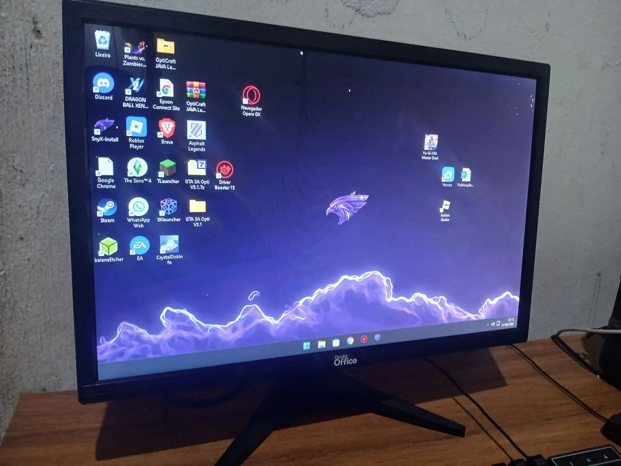Monitor Doutor Office 19" LED - Funcionando Perfeitamente - Foto 2