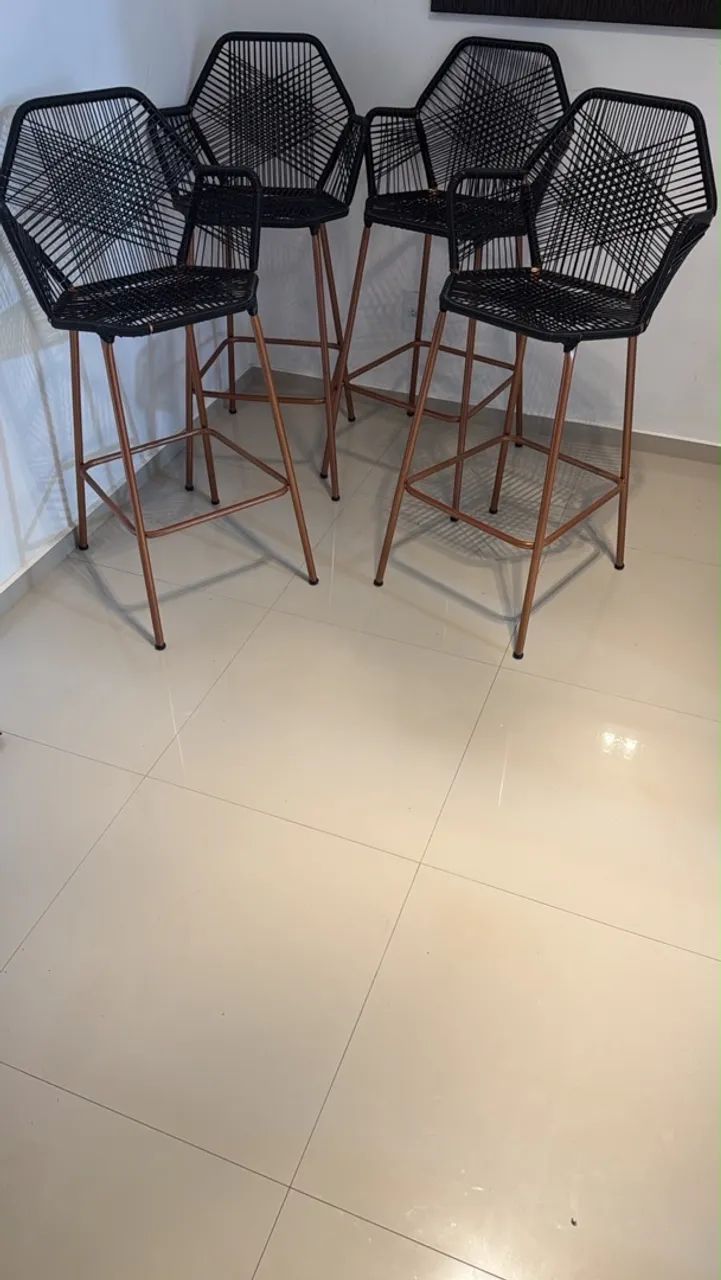 Vendo 4 cadeiras novíssimas  - Foto 2