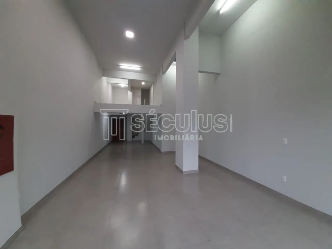 Sala comercial para locação no Centro de Jaraguá do Sul