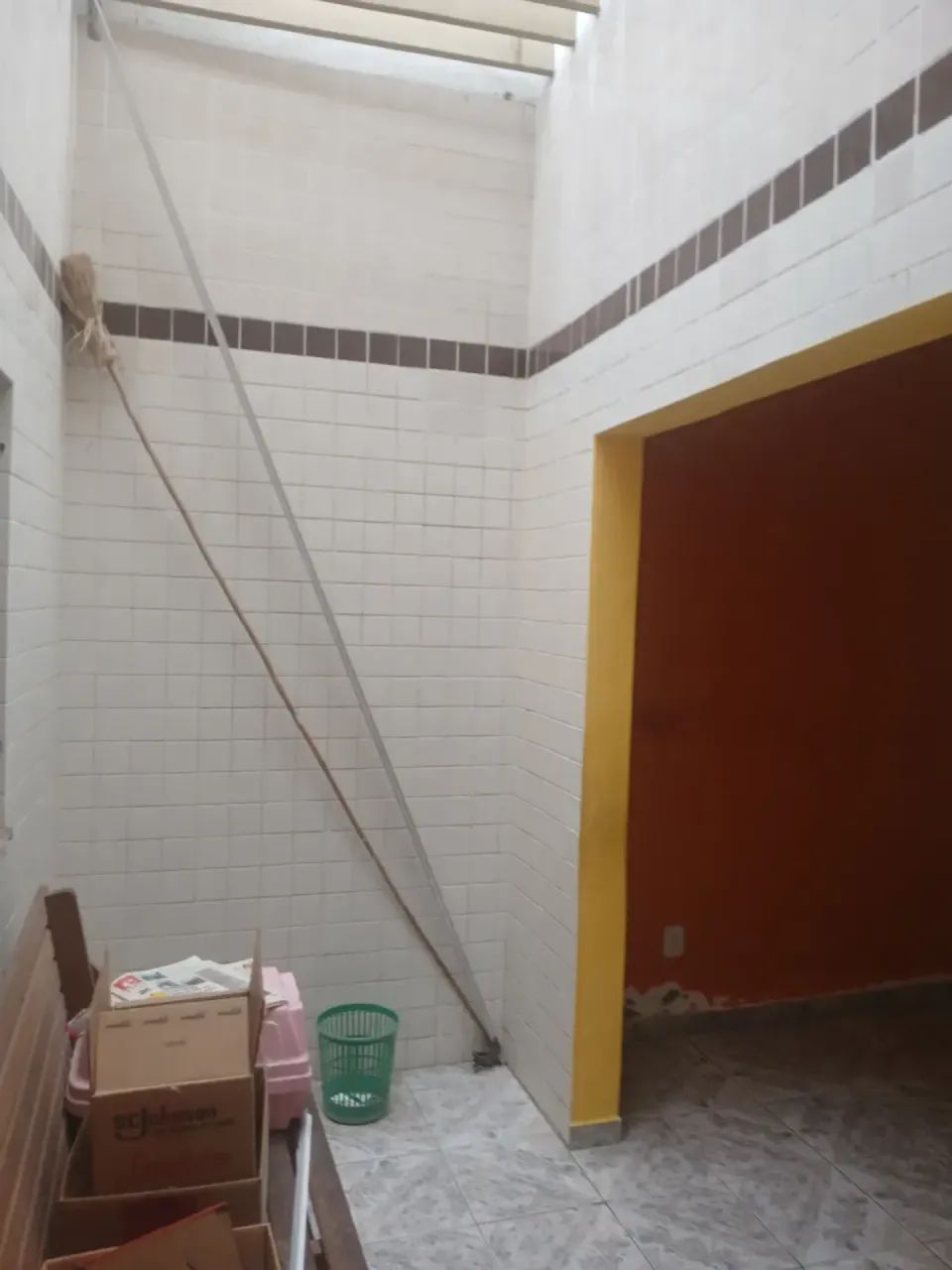 vdo. casa no poço px. a Santa Mônica - Foto 4