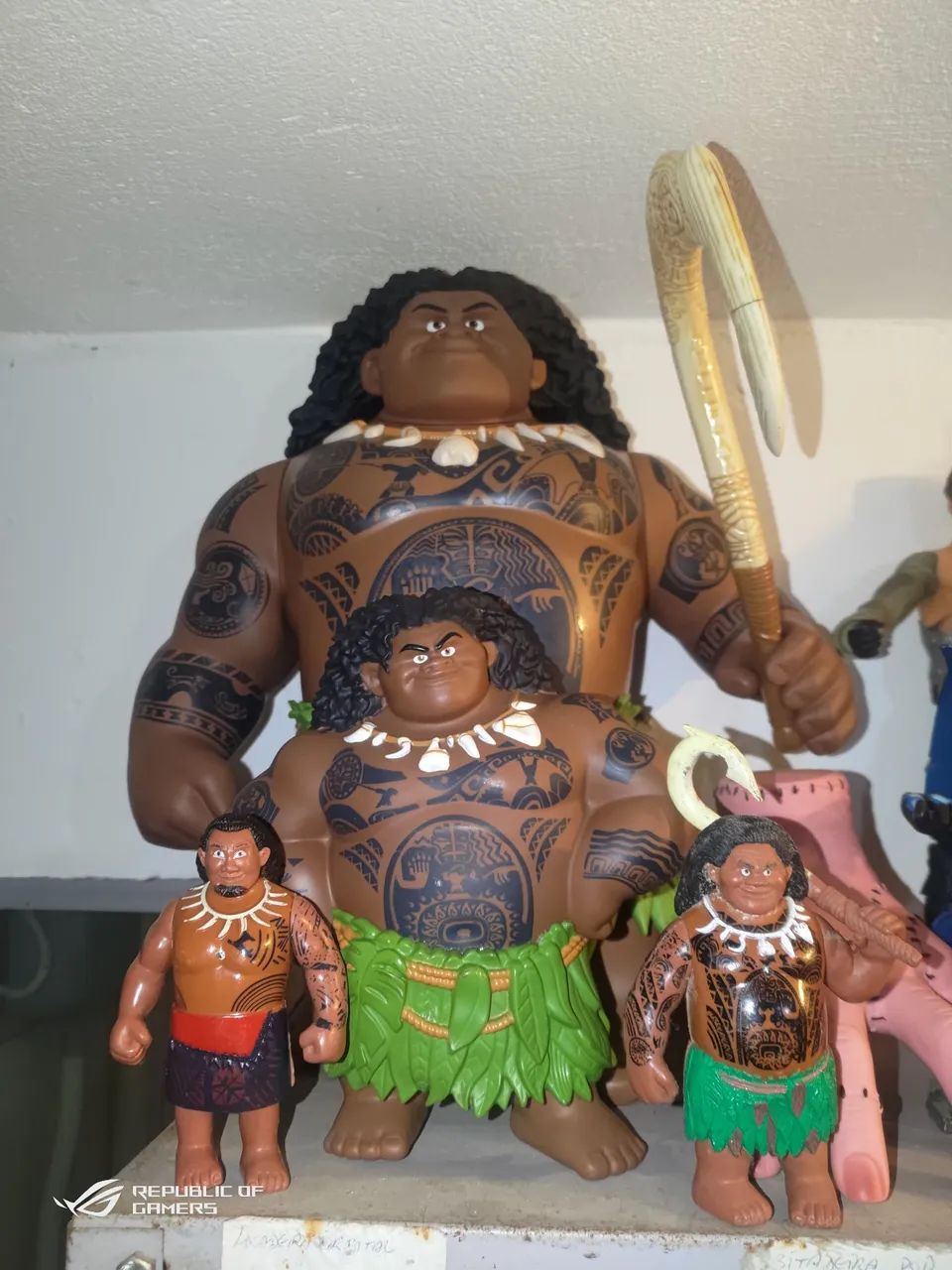 Coleção os Maui quatro bonecos