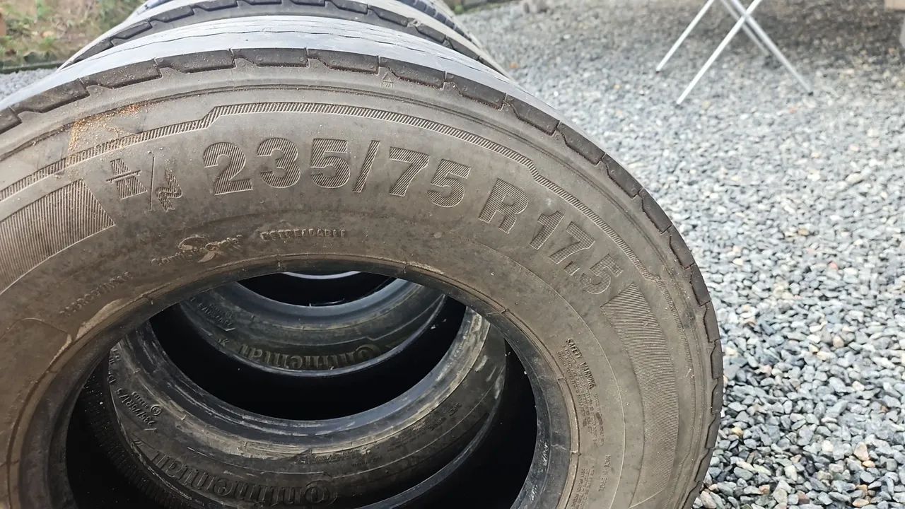 08 pneus 235/75R17.5 - Foto 8