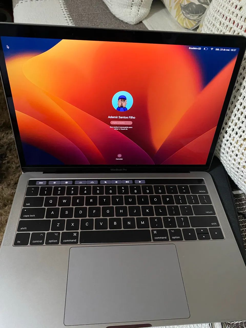 MacBook Pro Touch Bar 2018 sem Detalhes - Notebooks - Jardim