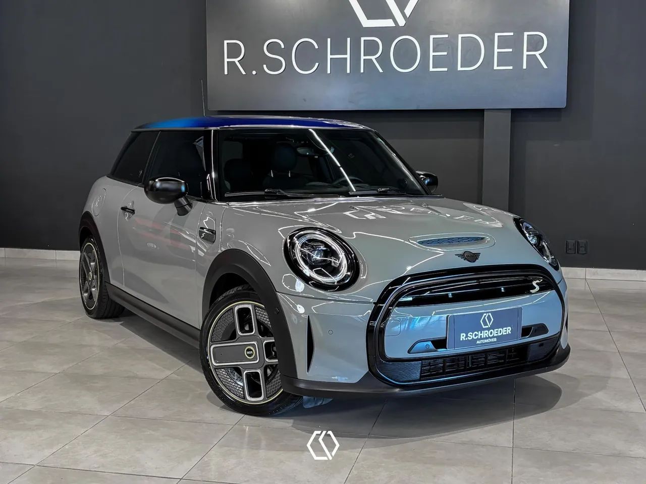 Mini Cooper SE Multitone Edit. 3P (elétrico) 2023 - Foto 2