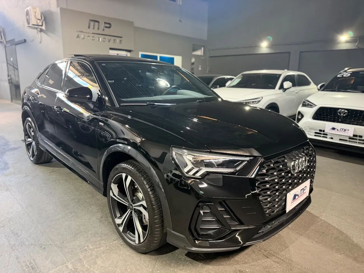 Audi Q3 SPB Perf. Black 2.0 TFSI Tipt. Quat. 2024