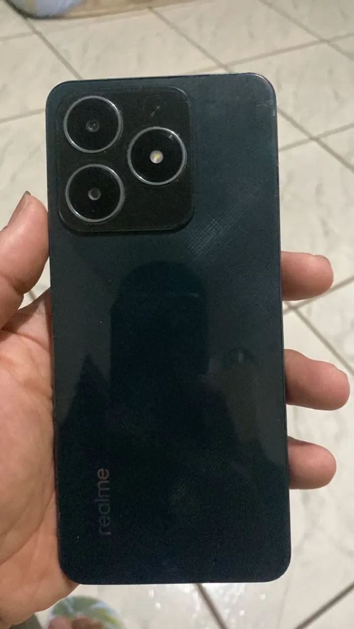 Celular realme c61 semi novo