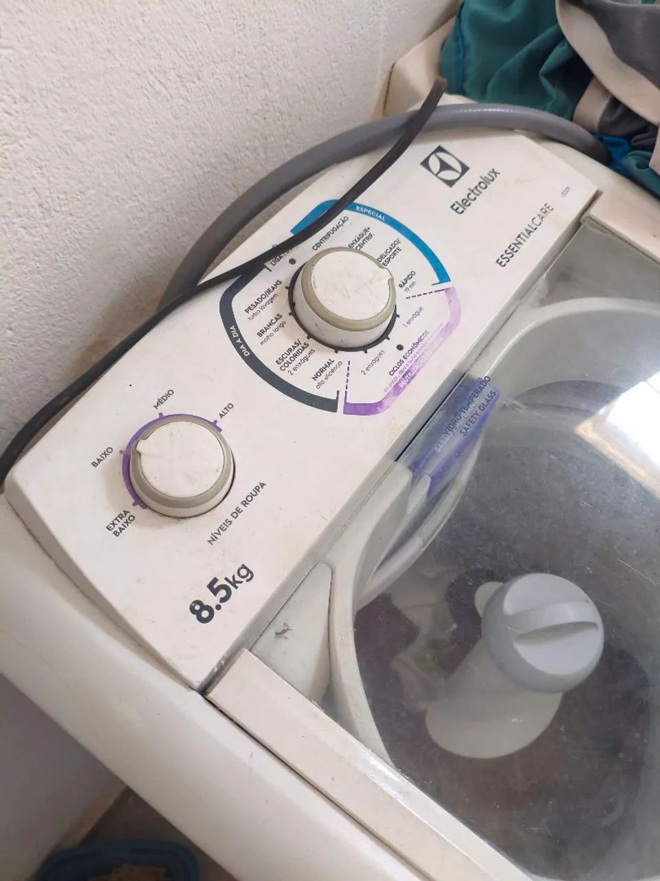 Máquina de lavar e seca funcionando  - Foto 3