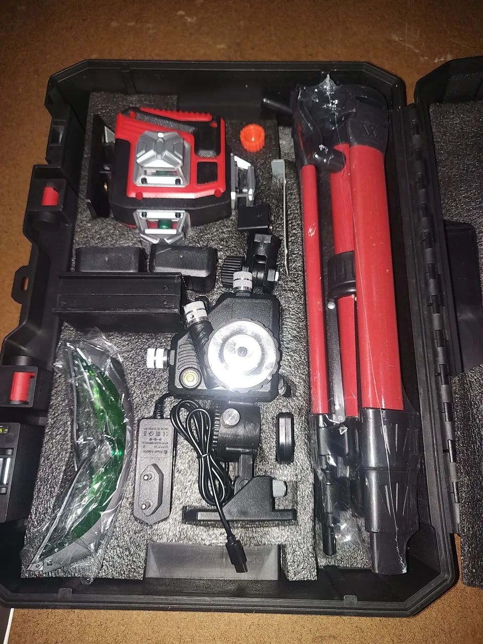 Laser 16 linhas com maleta 432209961723504641