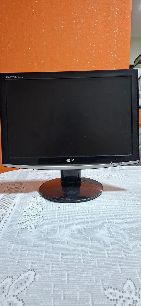 Monitor Flatron 50/60hz W1752T