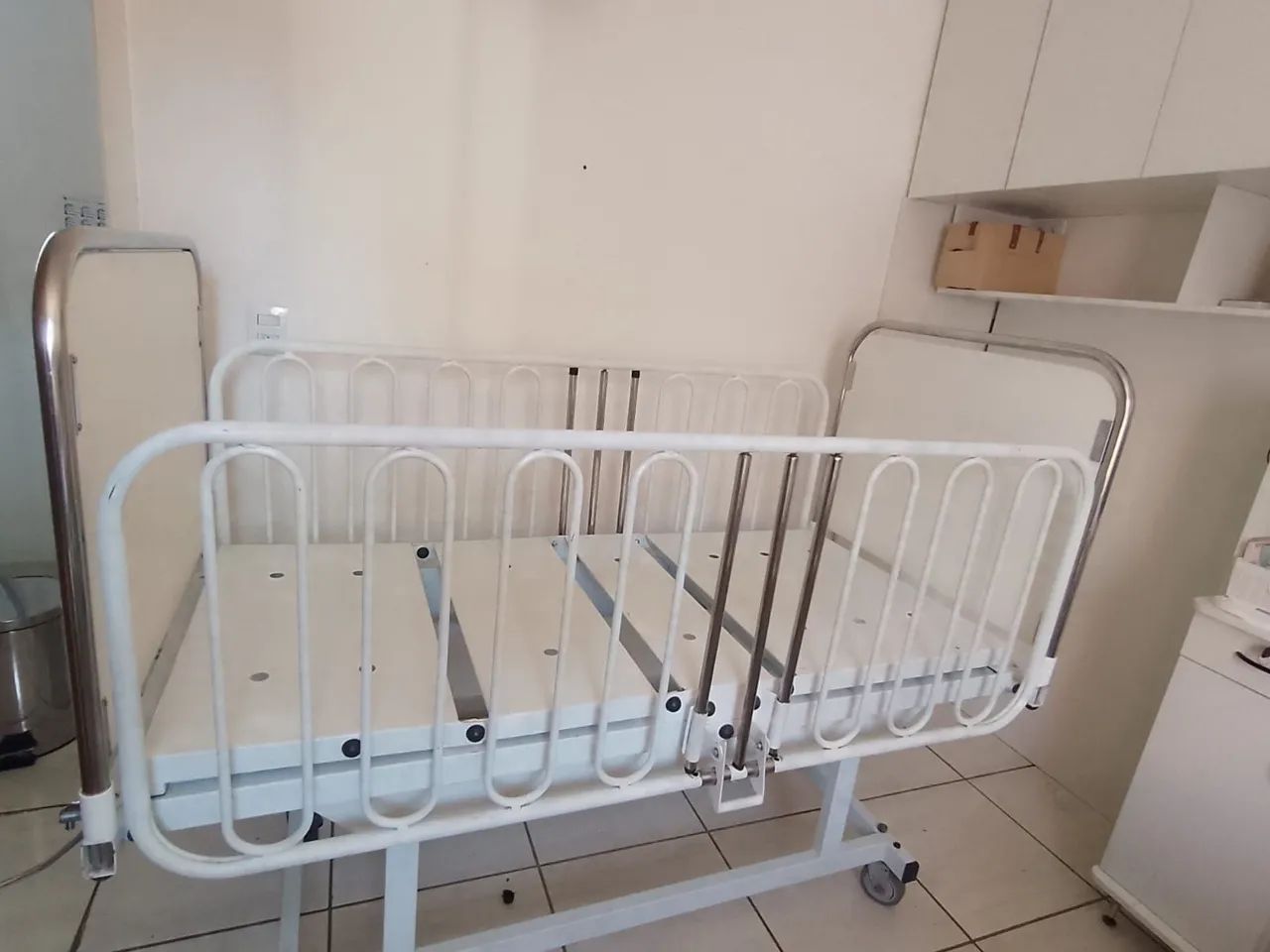 Cama berço hospitalar  - Foto 3