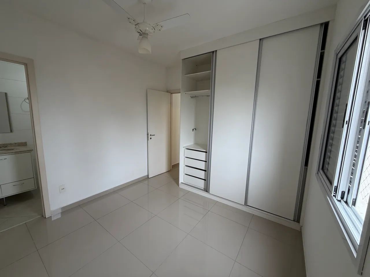 Apartamento com 2 dormitórios + suite no Edifício Pienza em Taubaté  - Foto 4
