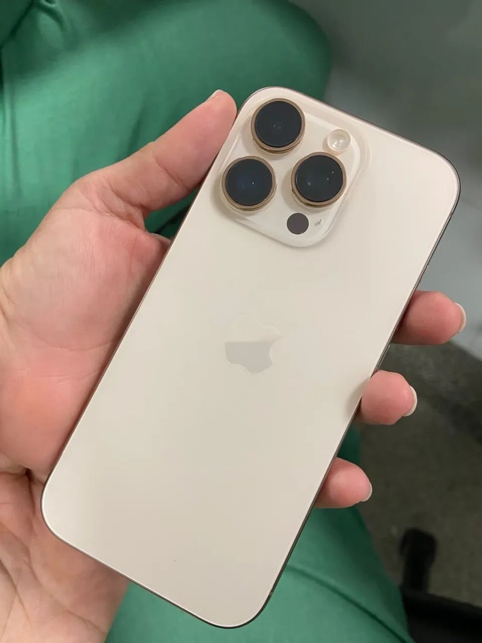 iPhone 16 pro 