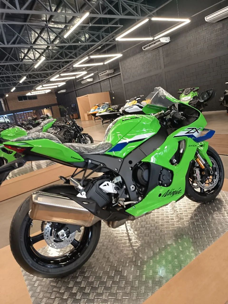 Ninja Zx-10/ Zx-10r 1000cc 2027 - 1538173563 | OLX