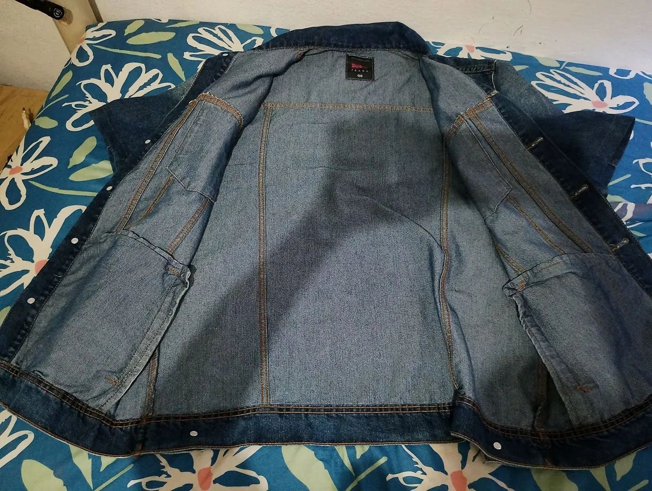 Jaqueta Jeans Masculina Semi nova - Foto 3