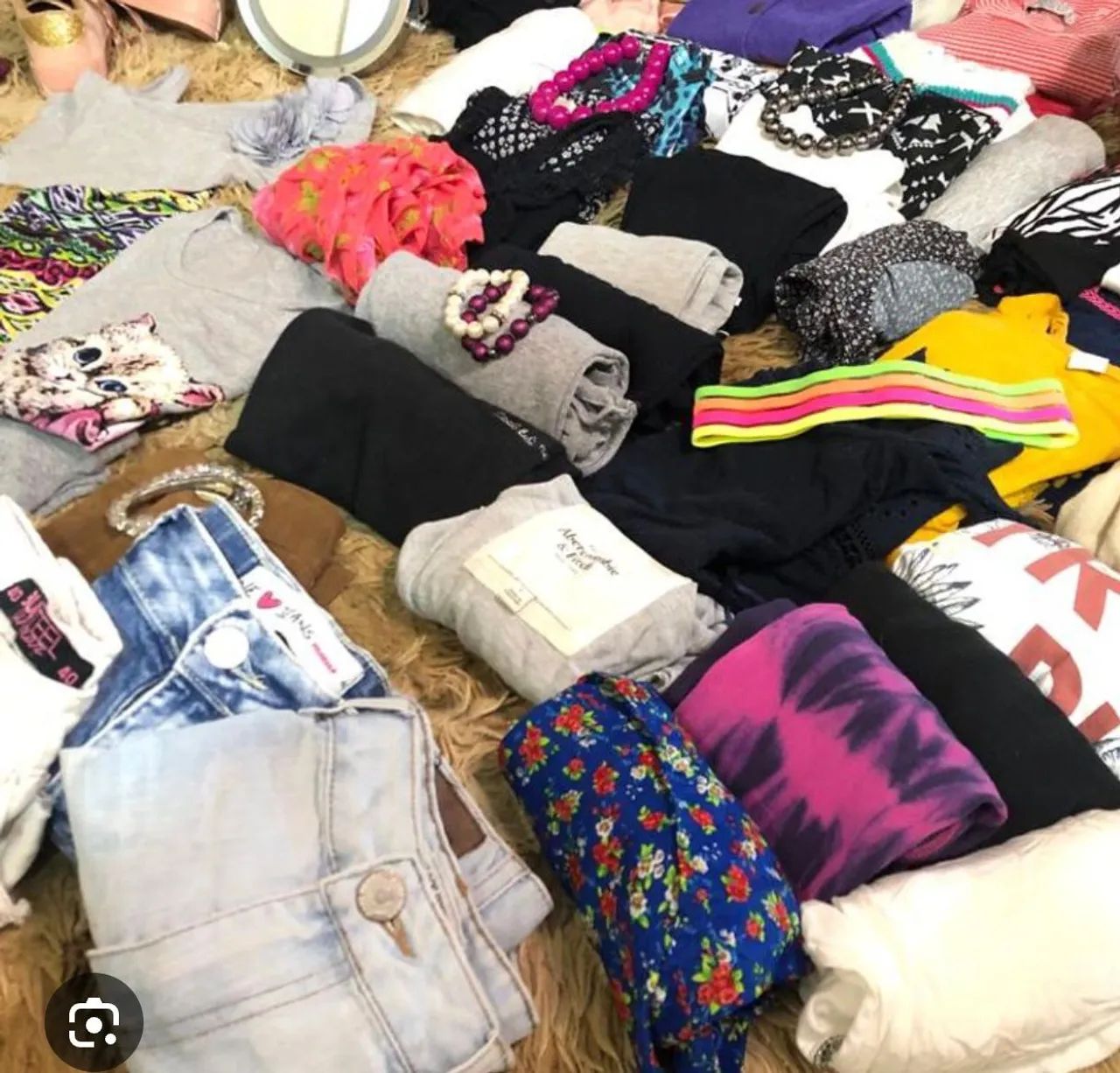 Lotao de roupas  - Foto 2