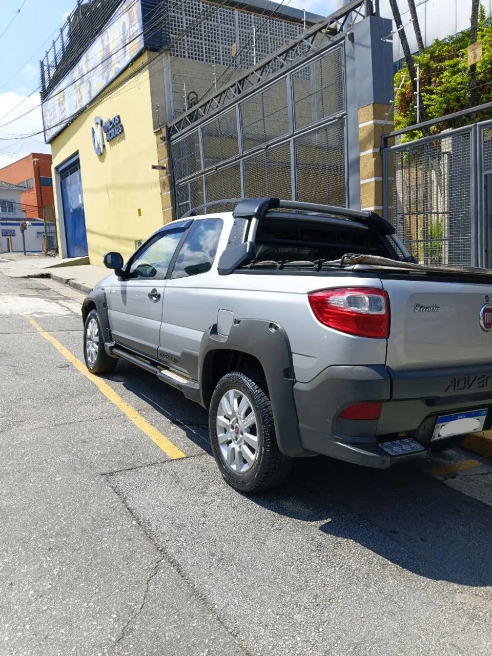 Fiat Strada Adventure1.8/ 1.8 Locker Flex CD 2016 - Foto 5