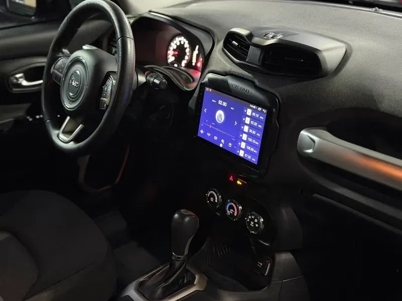 Jeep Renegade 1.8 4x2 Flex 16V Aut., foto 11 de 13