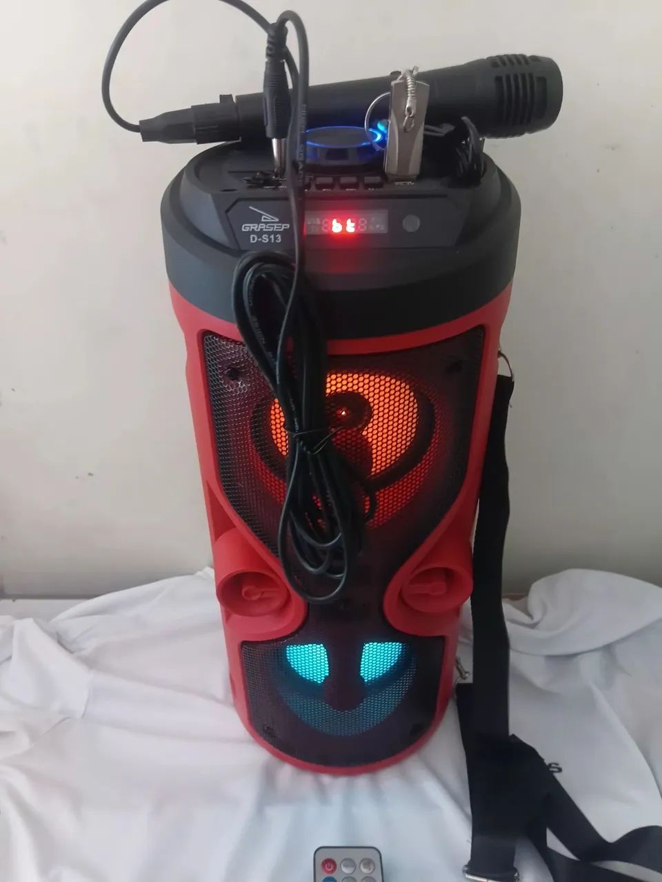 CAIXA DE SO , CONTROLE REMOTO, E MICROFONE  - Foto 4