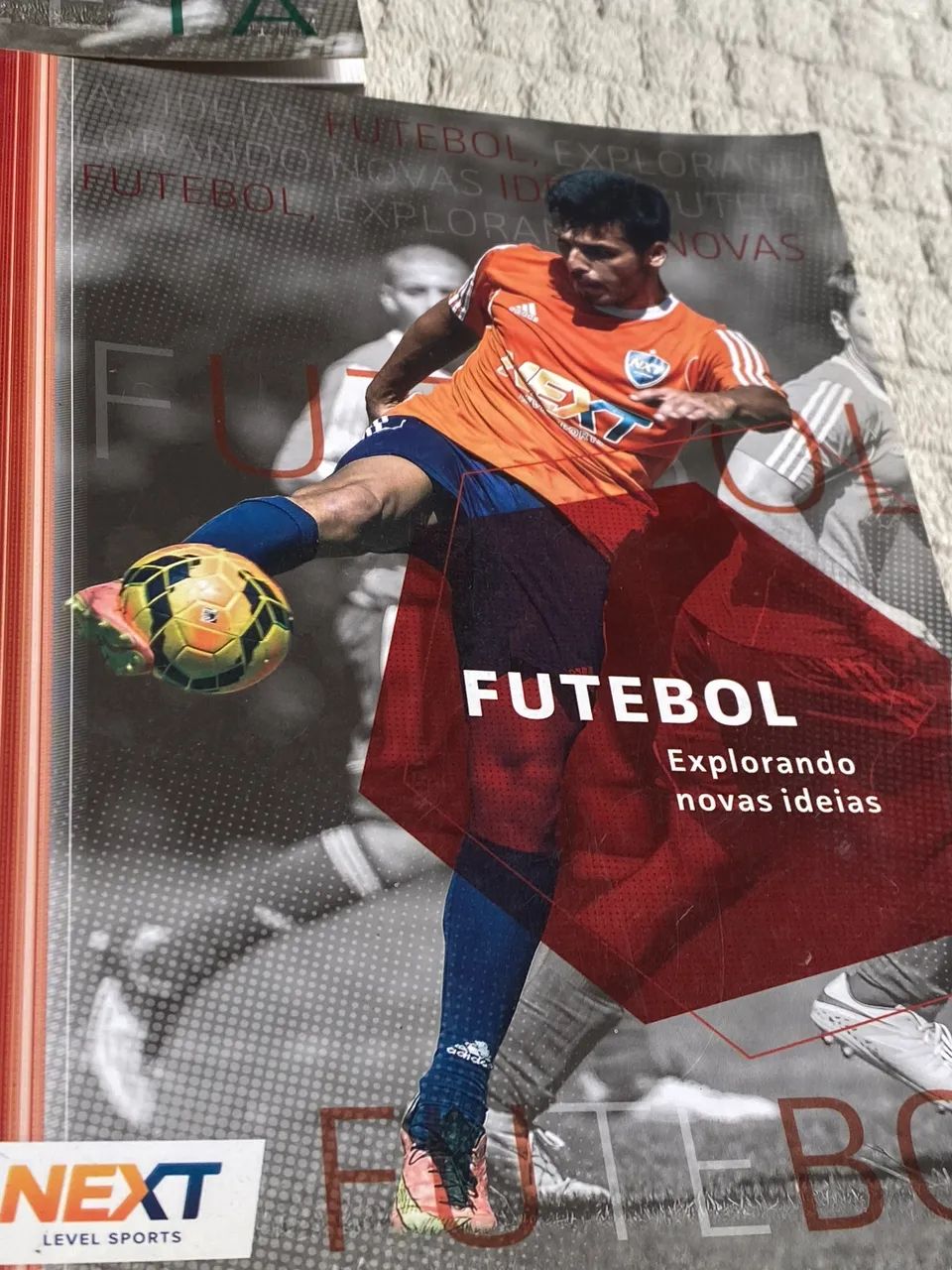 Kit 3 Revistas Next Level Sports (Futebol nos EUA)  Guias Estudante Atleta - Foto 4