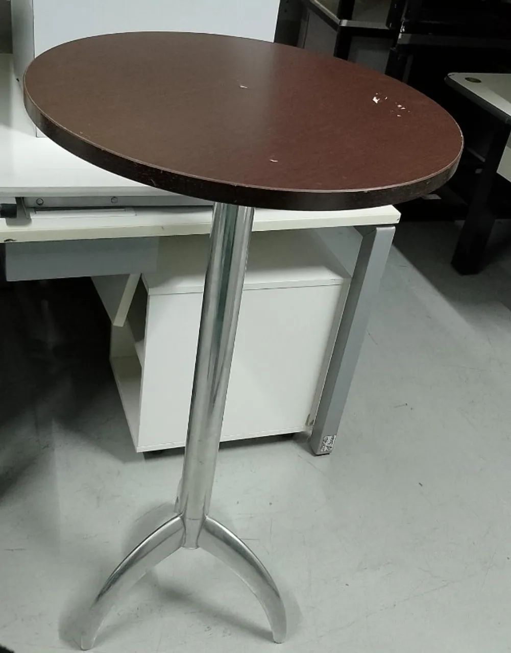 Mesa Bistrô Com Pé Cromado Para Escritório  - Foto 3