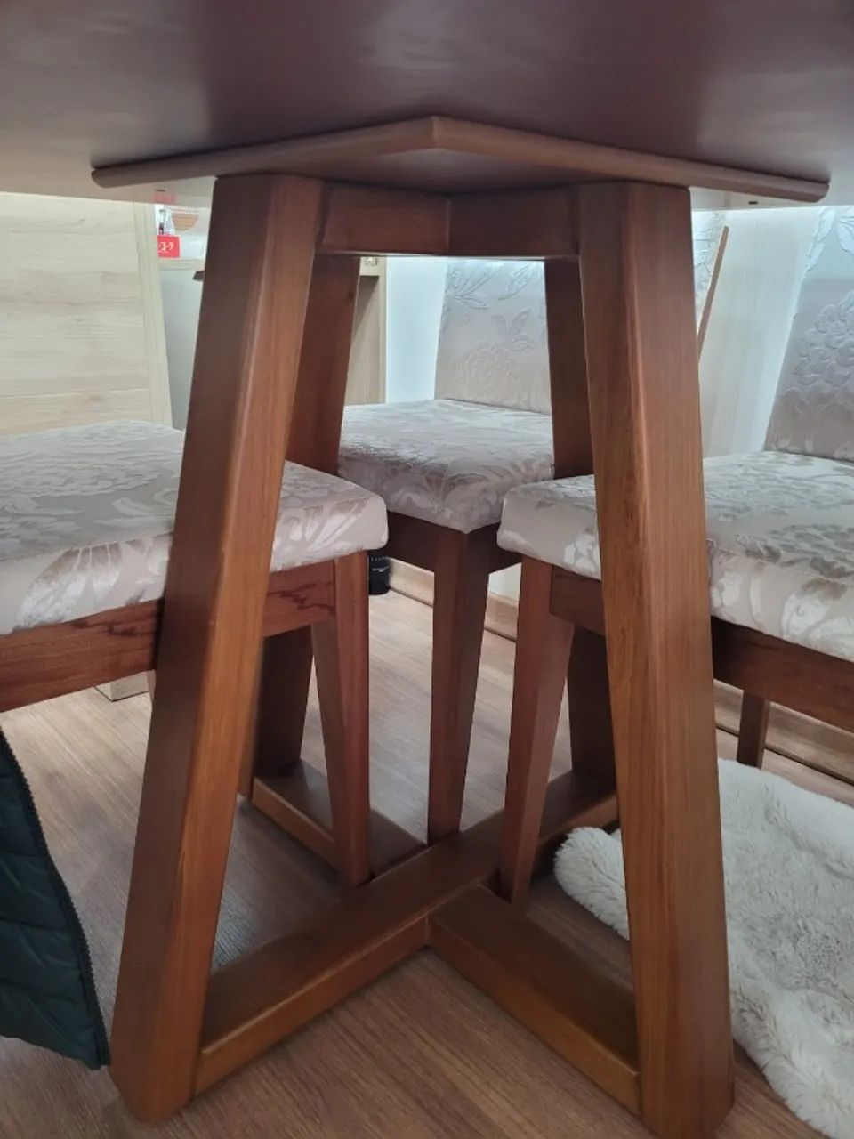 Mesa de Jantar com 4 cadeiras - Foto 4