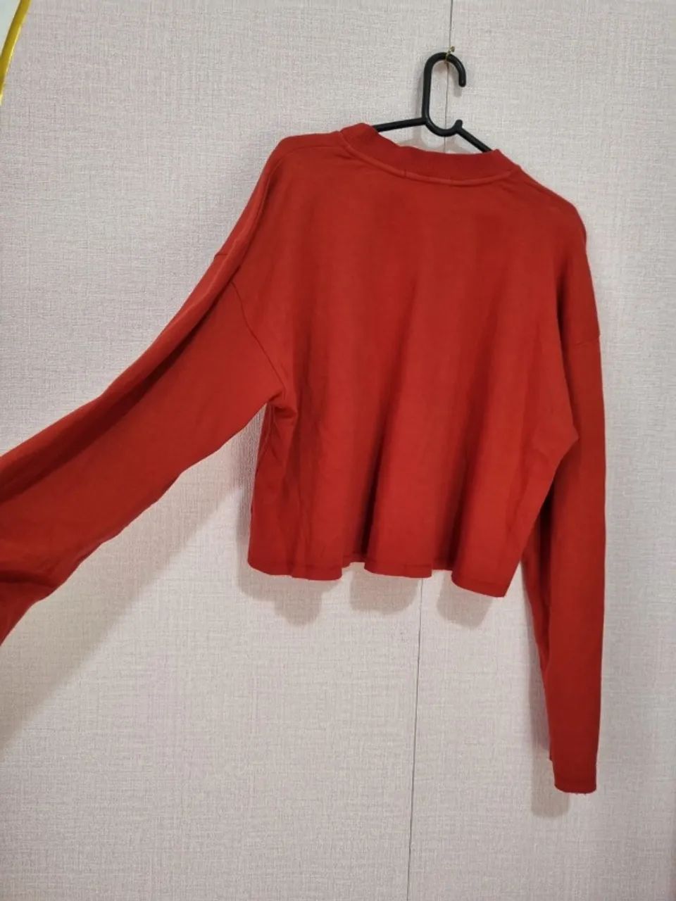 BLUSA DE MANGAS AMPLAS COR TELHA NATI VOZZA - Foto 2