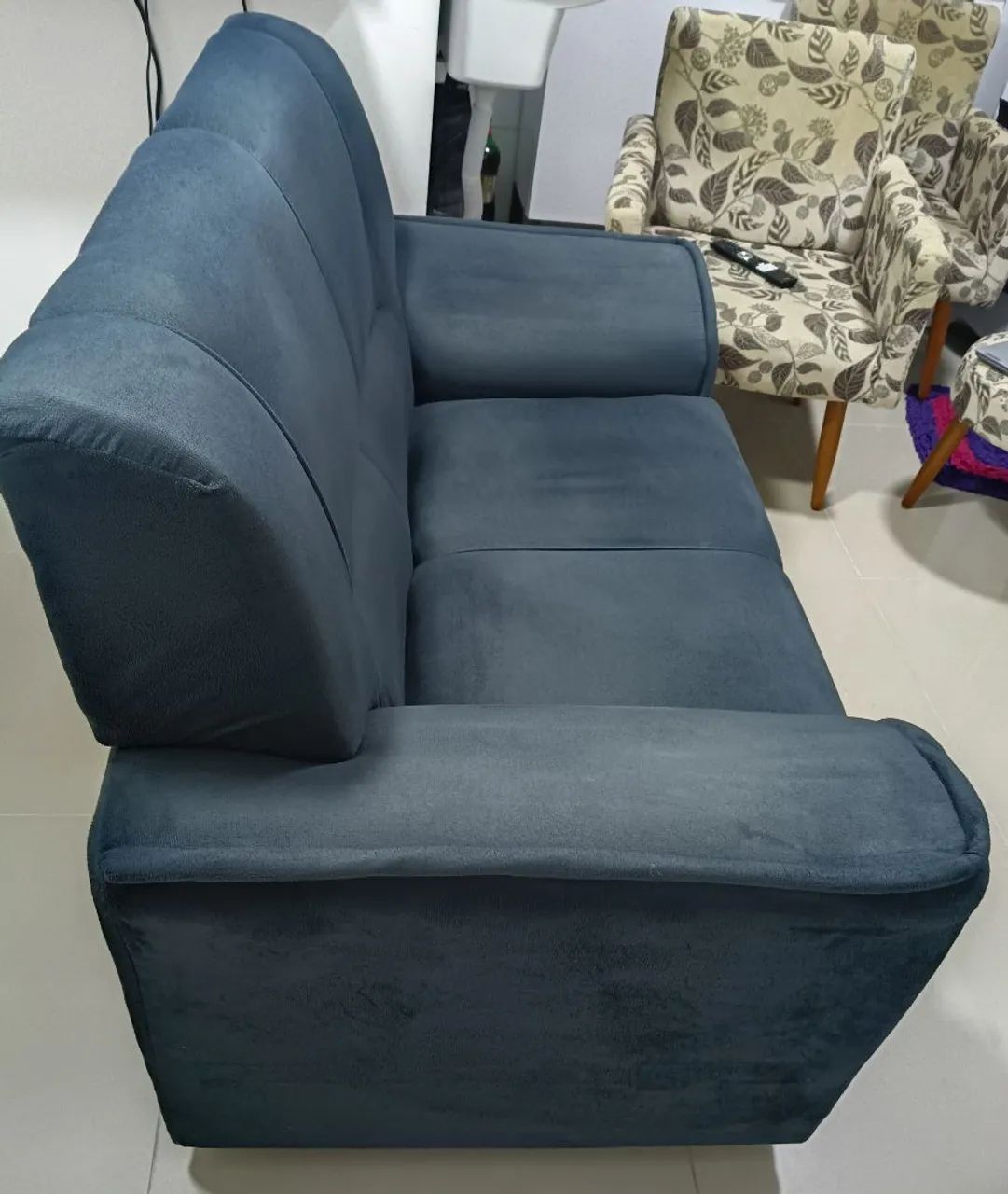 Sofá, 2 lugares, super conservado. - Foto 4