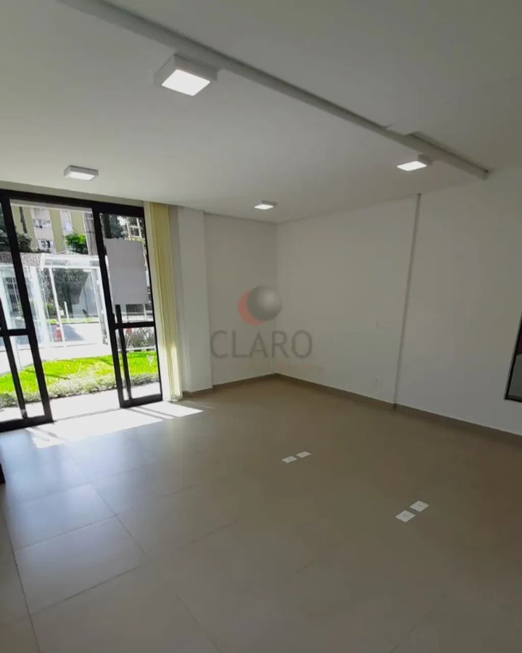 LOJA NOVA NO JUVEVÊ | 40 m² | PRIMEIRA LOCAÇÃO | VAGA EXCLUSIVA - Foto 3