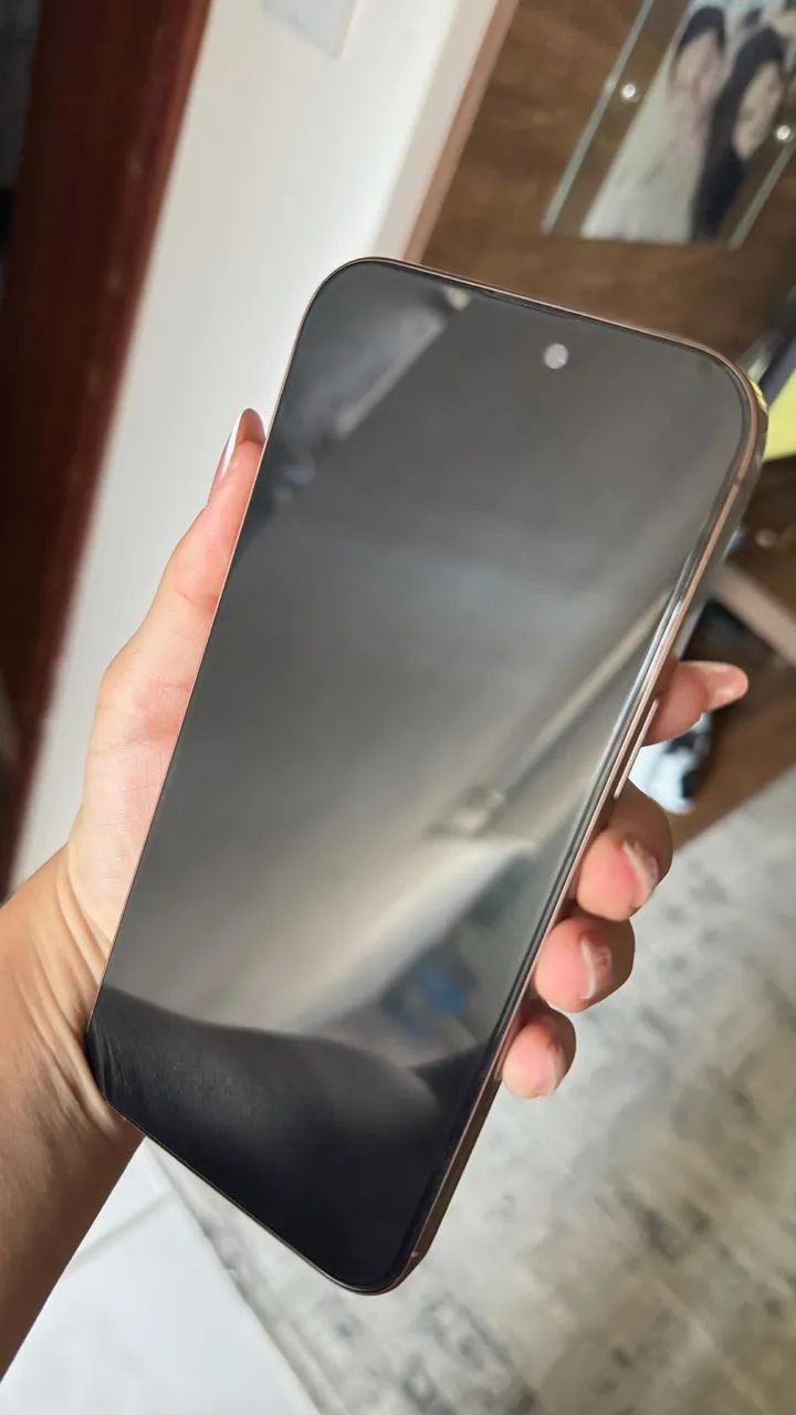 Iphone 16 pro max - Foto 3