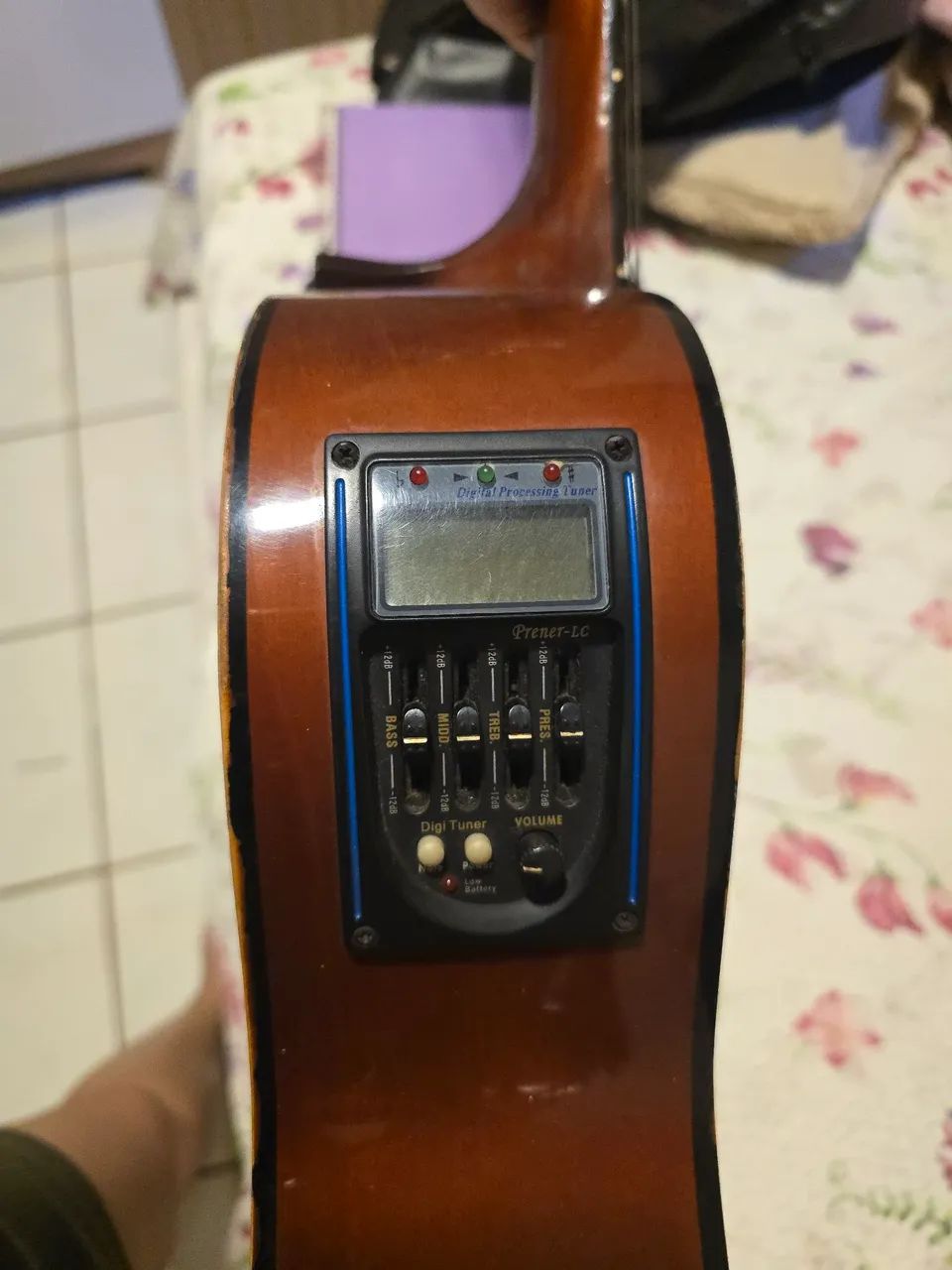 Violão elétrico Phantom (com capa) - Foto 3