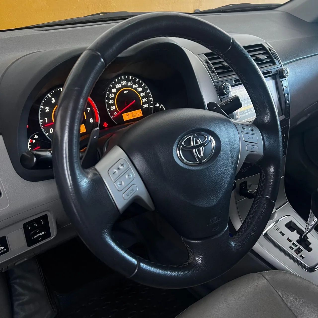 Toyota Corolla XEI 2.0 Flex 16V Aut. 2012