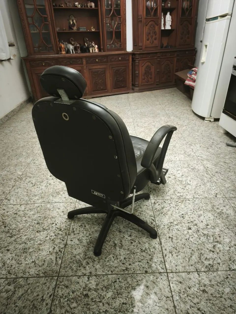 Cadeira de barbeiro Marri - Foto 3