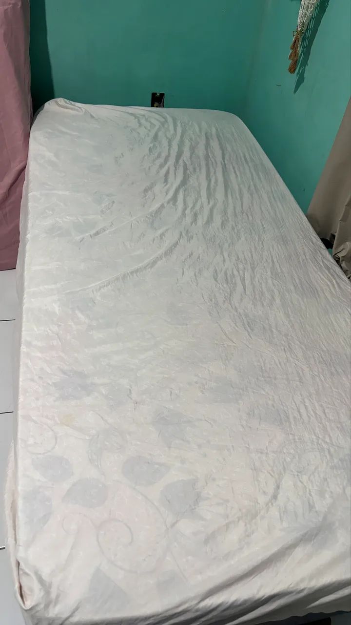 Vendo cama de solteiro  - Foto 2