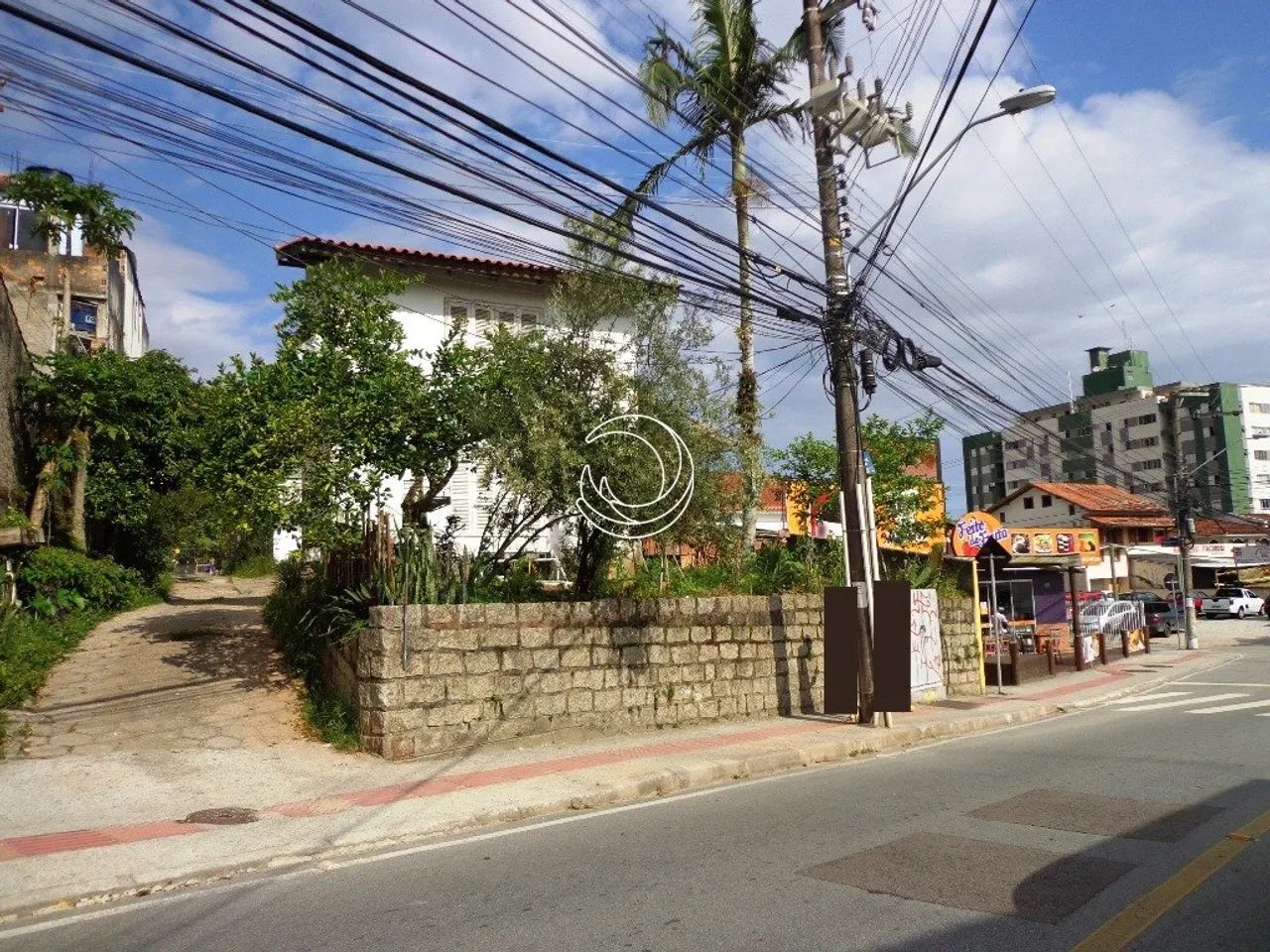 Terreno de 1890m² no bairro Itacorubi