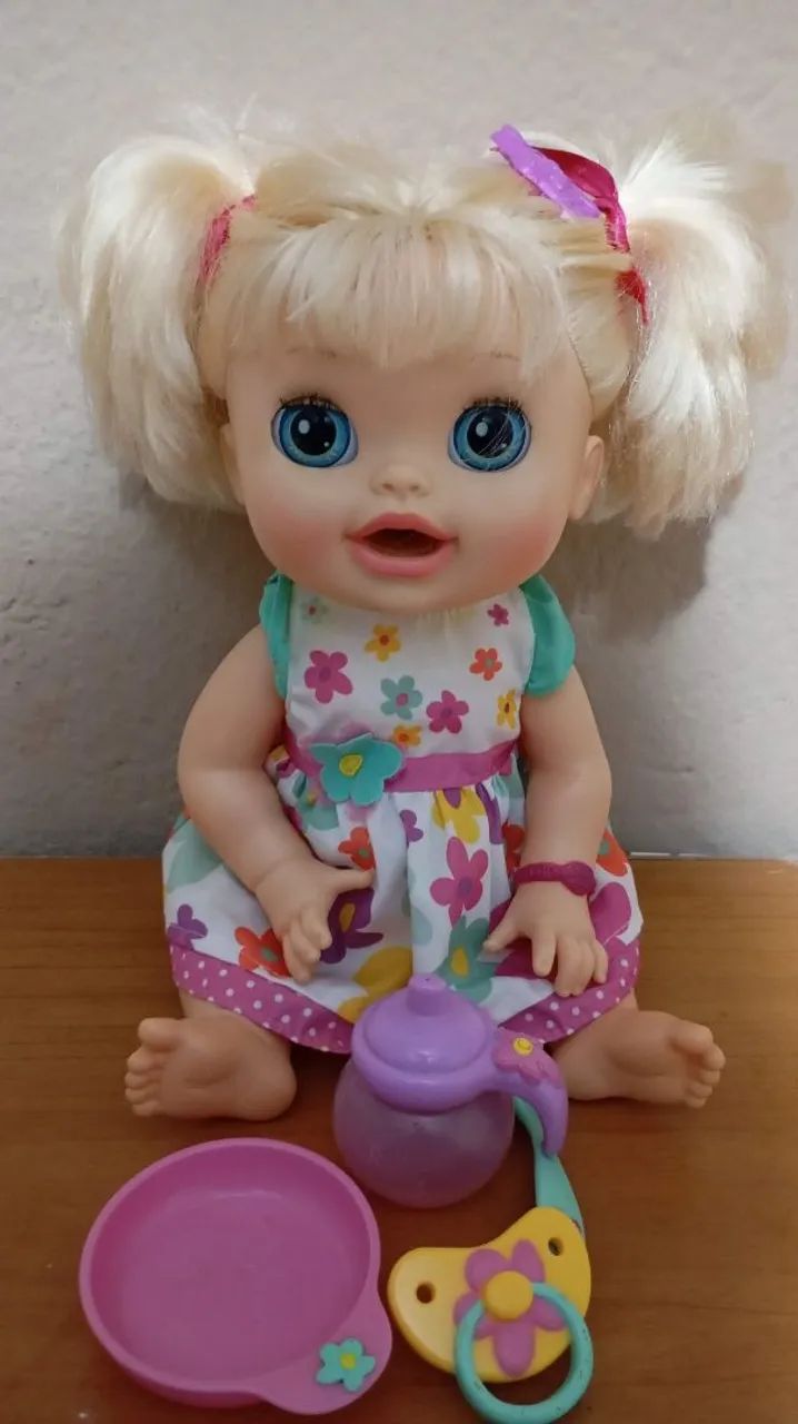 Baby Alive Comer e Brincar Importada 